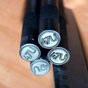 Ударное клеймо для клеймения баллонов.