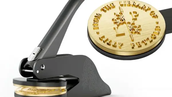 Процесс работы с эмбоссером